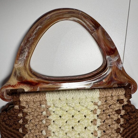VINTAGE Purse Macrame Boho Style Lucite Handles - Picture 3 of 11
